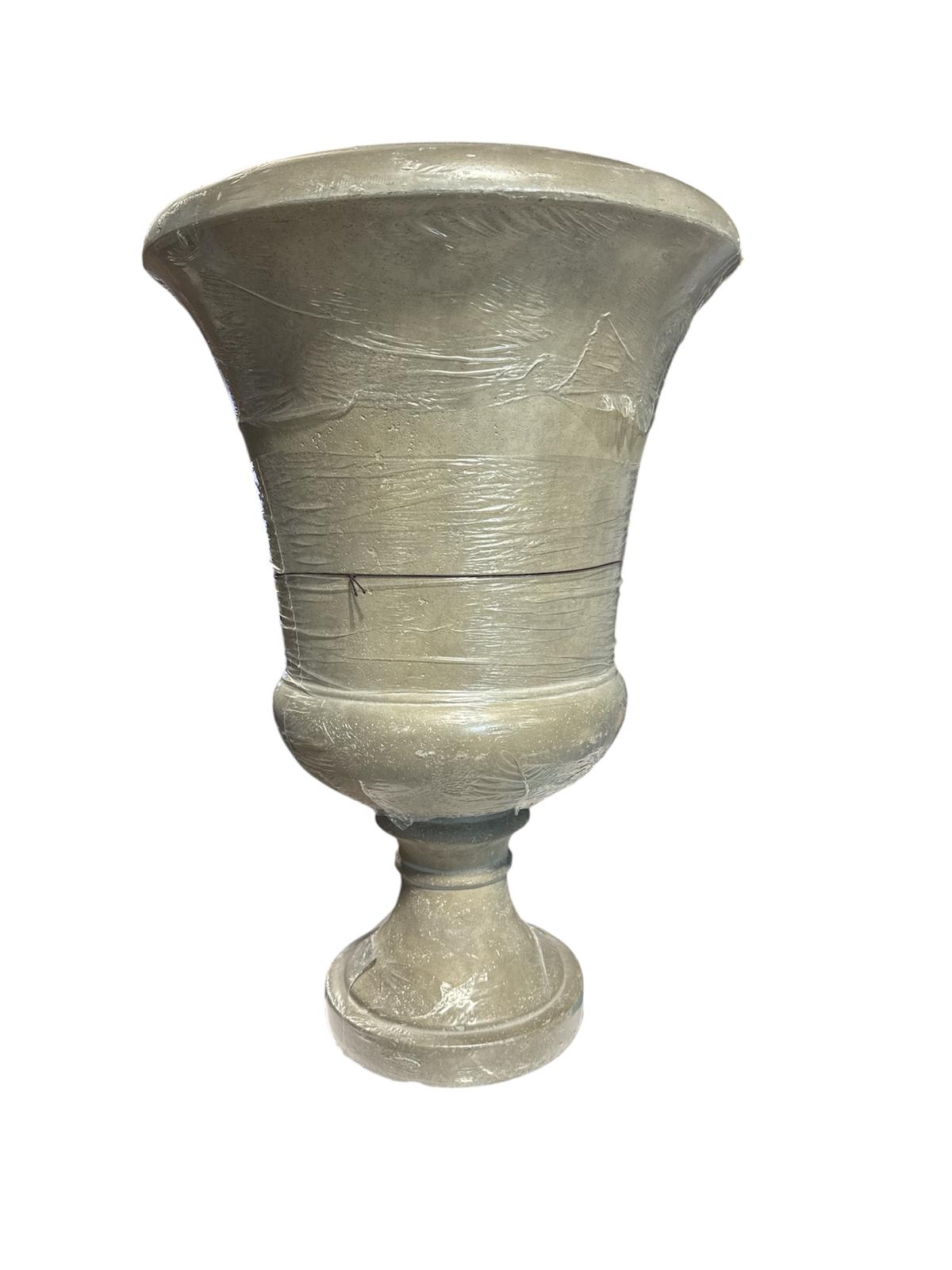 26.5 IN ENTRANCE URN CEMENT - Bellso